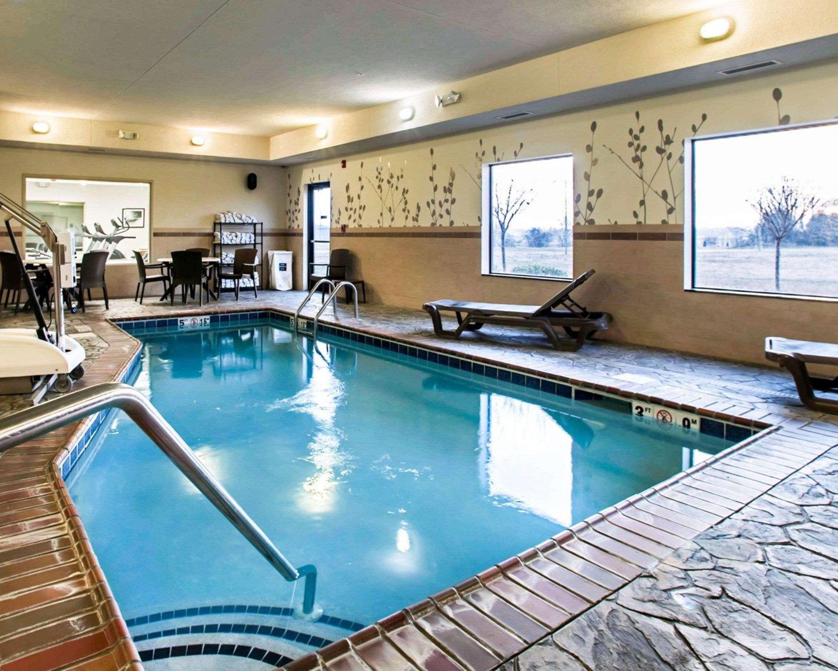 Sleep Inn & Suites Cave City Exterior photo